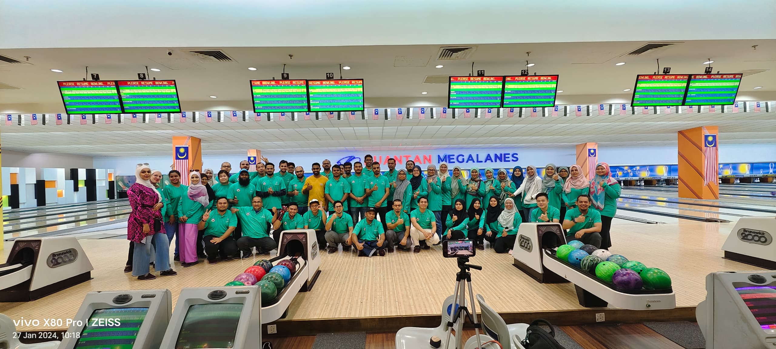 Bowling Competition "Dean's Cup'' Postgraduates Students and Staff 2024 Faculty of Civil Engineering Technology on 27th January 2024, Kuantan Megalanes Bowling